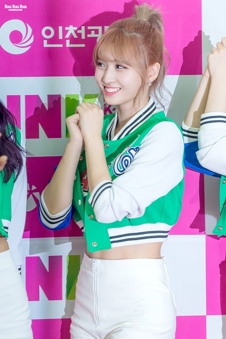 Hirai Momo