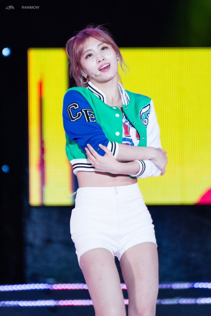 Hirai Momo