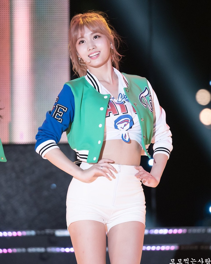 Hirai Momo Hirai Momo