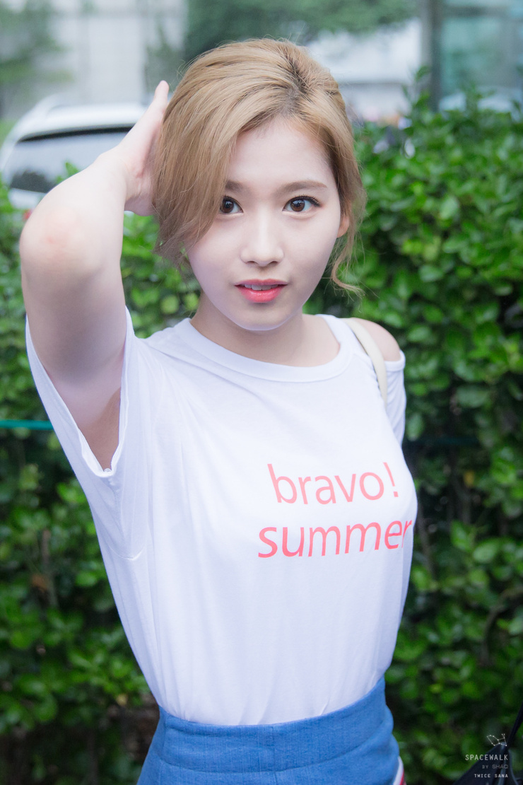 Minatozaki Sana Minatozaki Sana