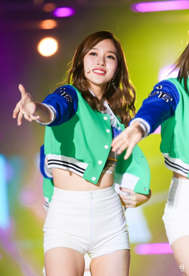 Myoui Mina