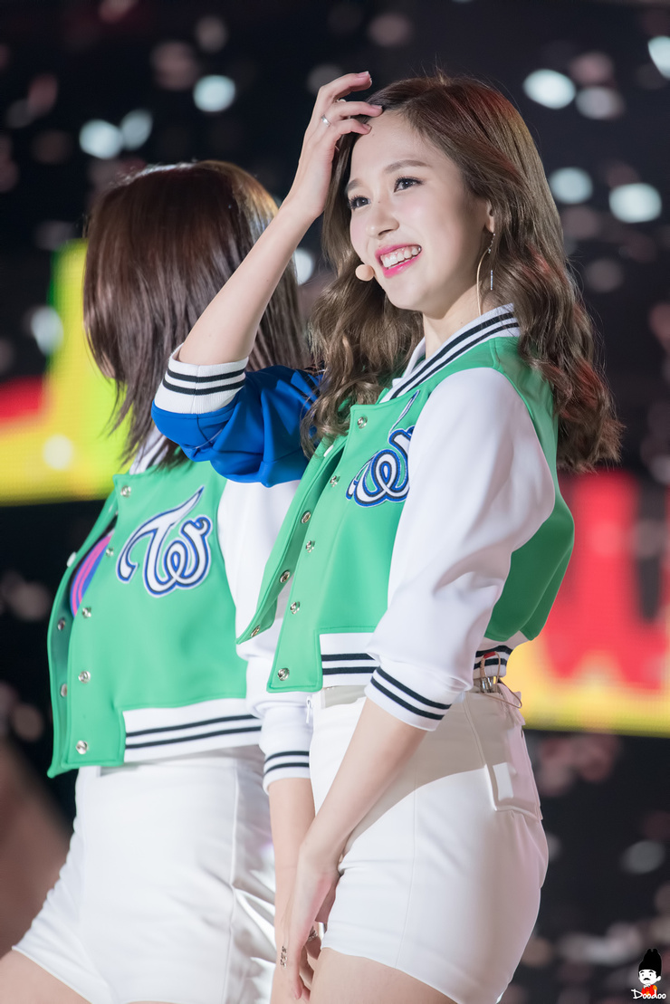 Myoui Mina