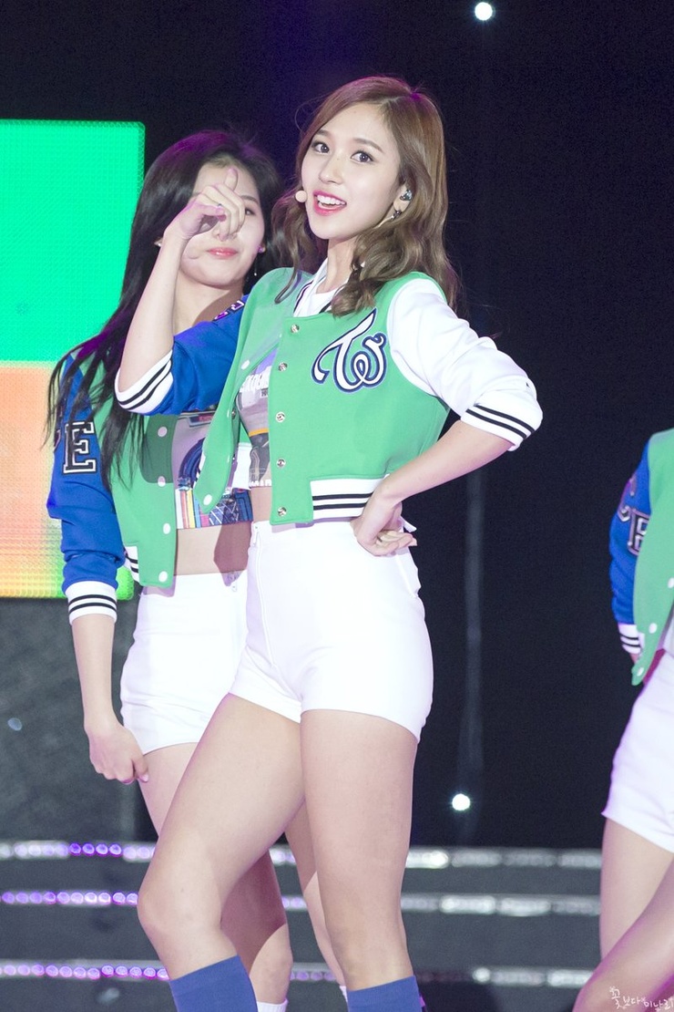 Myoui Mina
