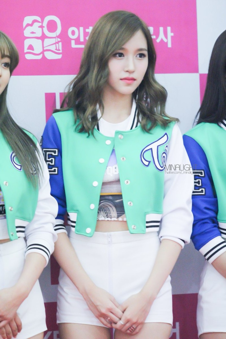 Myoui Mina