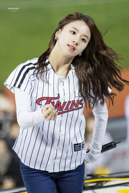Son Chae Young