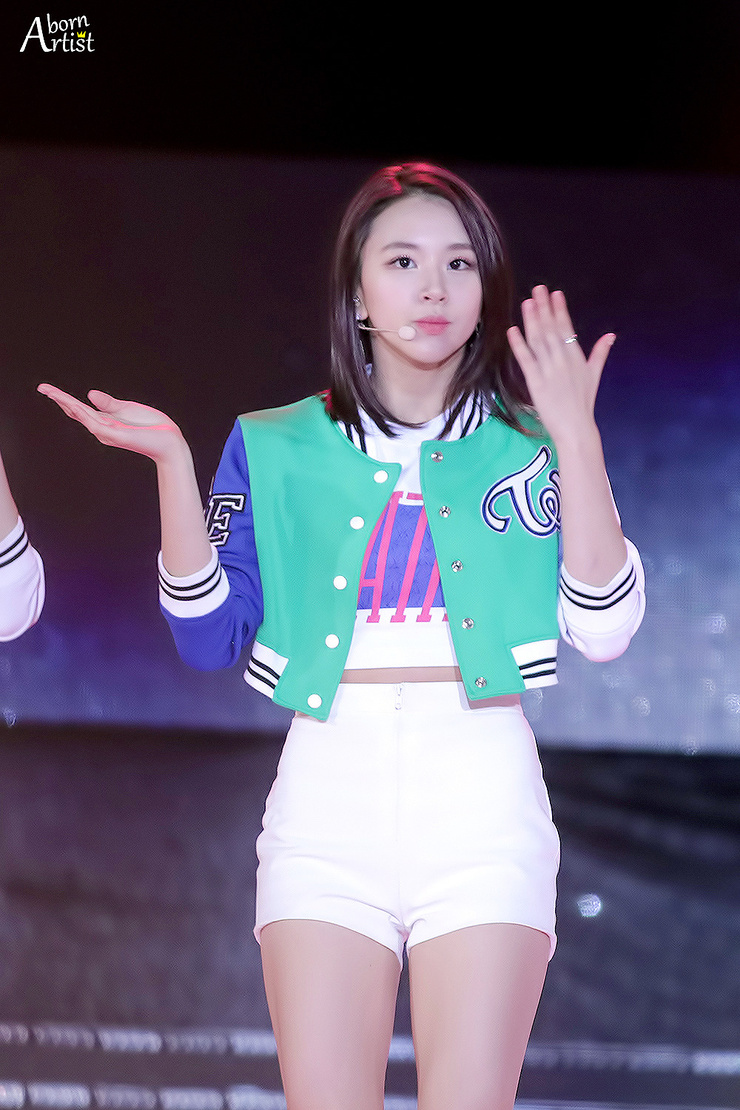 Son Chae Young
