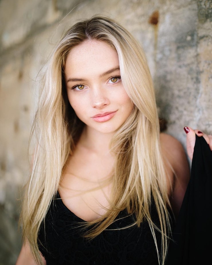 Natalie Alyn Lind