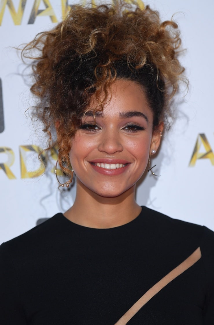 Izzy Bizu