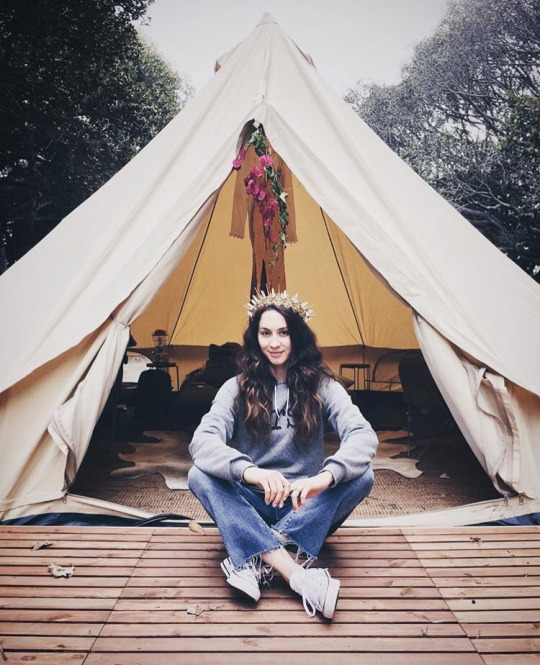 Troian Bellisario