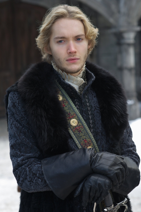 Toby Regbo
