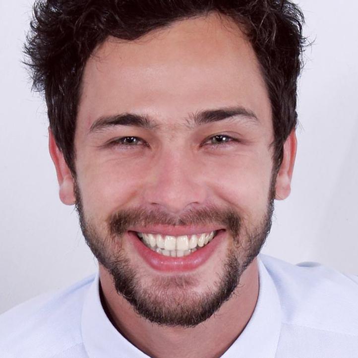 Héctor Medina Héctor Medina