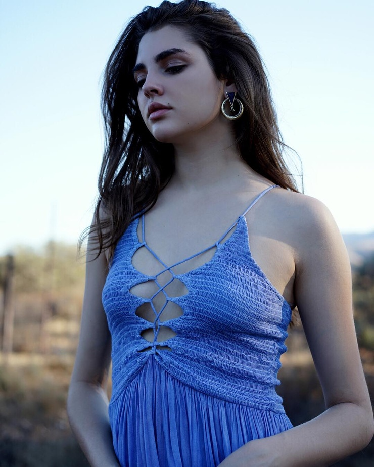 Ellie Martin Ellie Martin