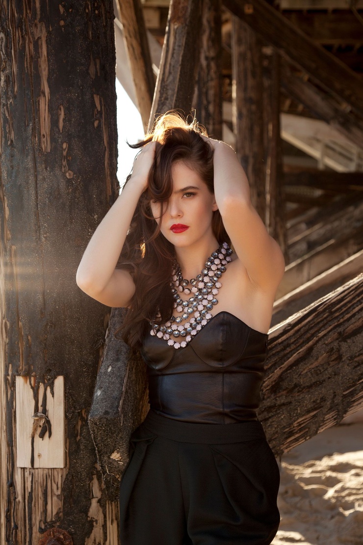 Zoey Deutch