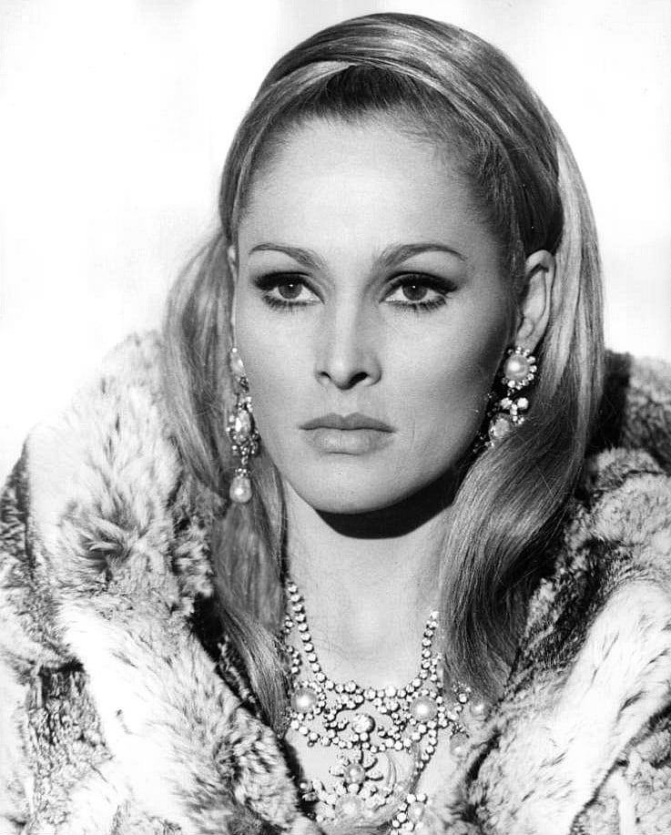 Ursula Andress