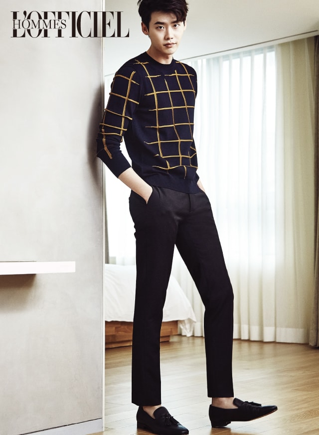 Jong Suk Lee