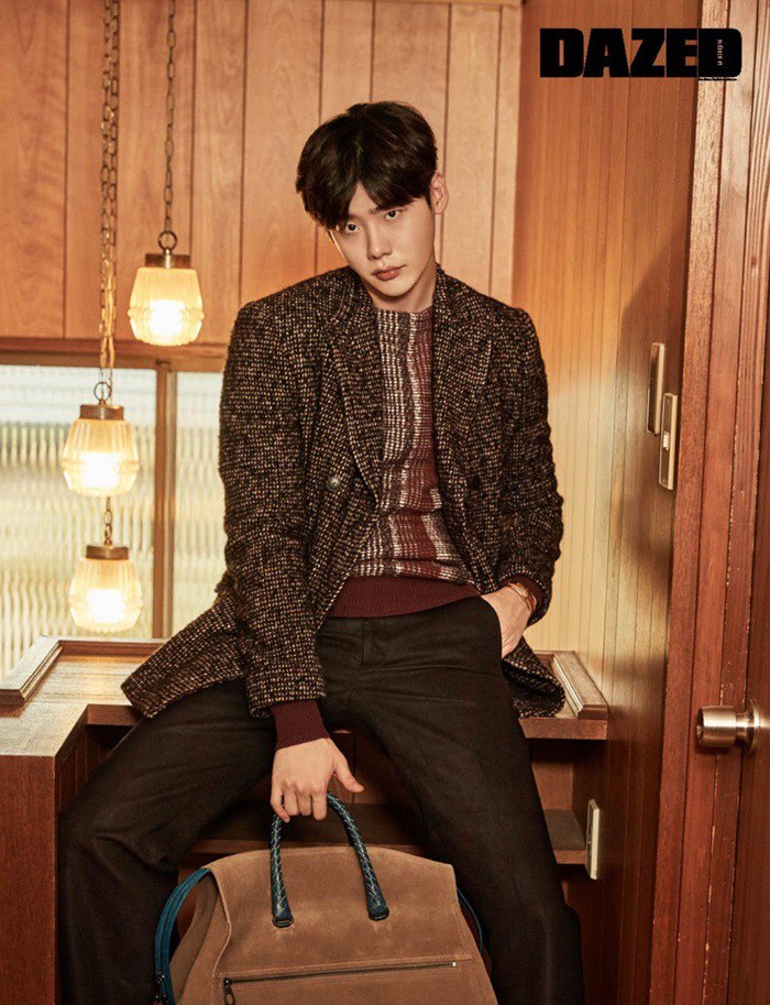 Jong Suk Lee