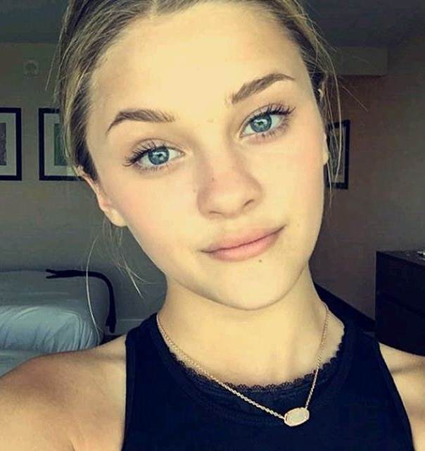 Lizzy Greene