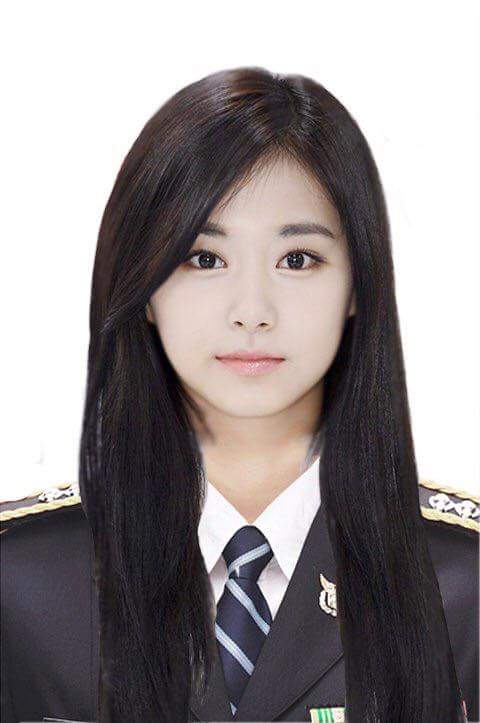 Chou Tzu-yu (Tzuyu) Chou Tzu-yu (Tzuyu)
