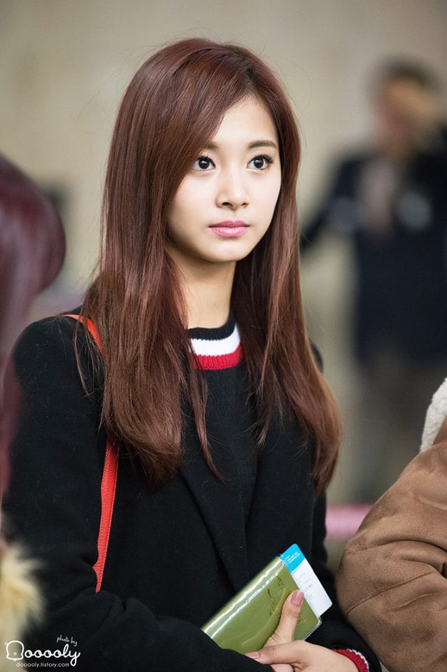 Chou Tzu-yu (Tzuyu) Chou Tzu-yu (Tzuyu)