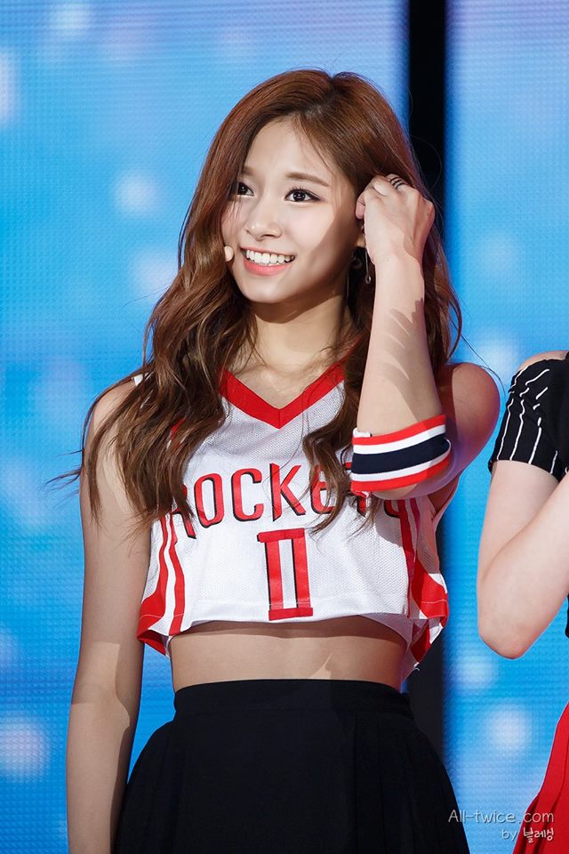 Chou Tzu-yu (Tzuyu) Chou Tzu-yu (Tzuyu)