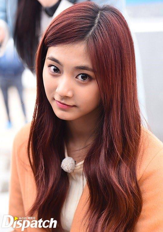 Chou Tzu-yu (Tzuyu) Chou Tzu-yu (Tzuyu)
