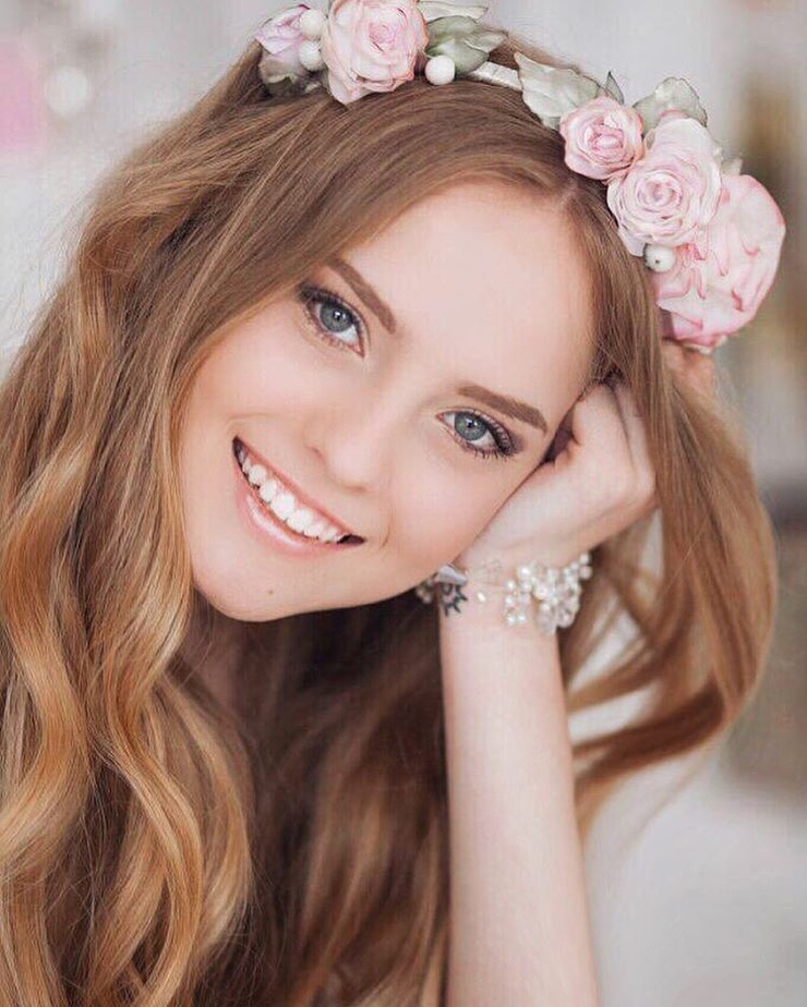 Oksana Neveselaya Oksana Neveselaya