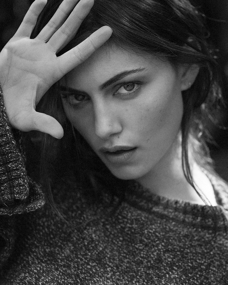 Phoebe Tonkin image