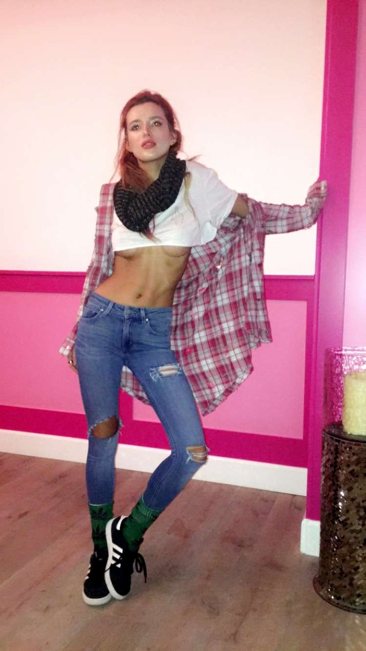Bella Thorne Bella Thorne