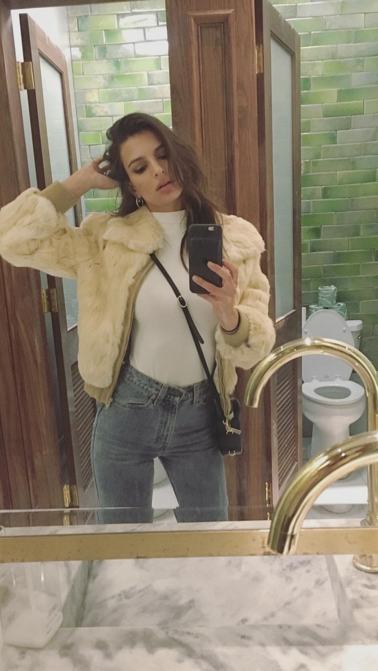Emily Ratajkowski