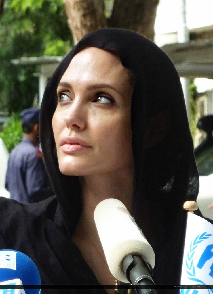 Angelina Jolie Angelina Jolie