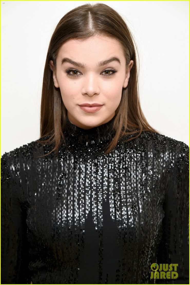 Hailee Steinfeld