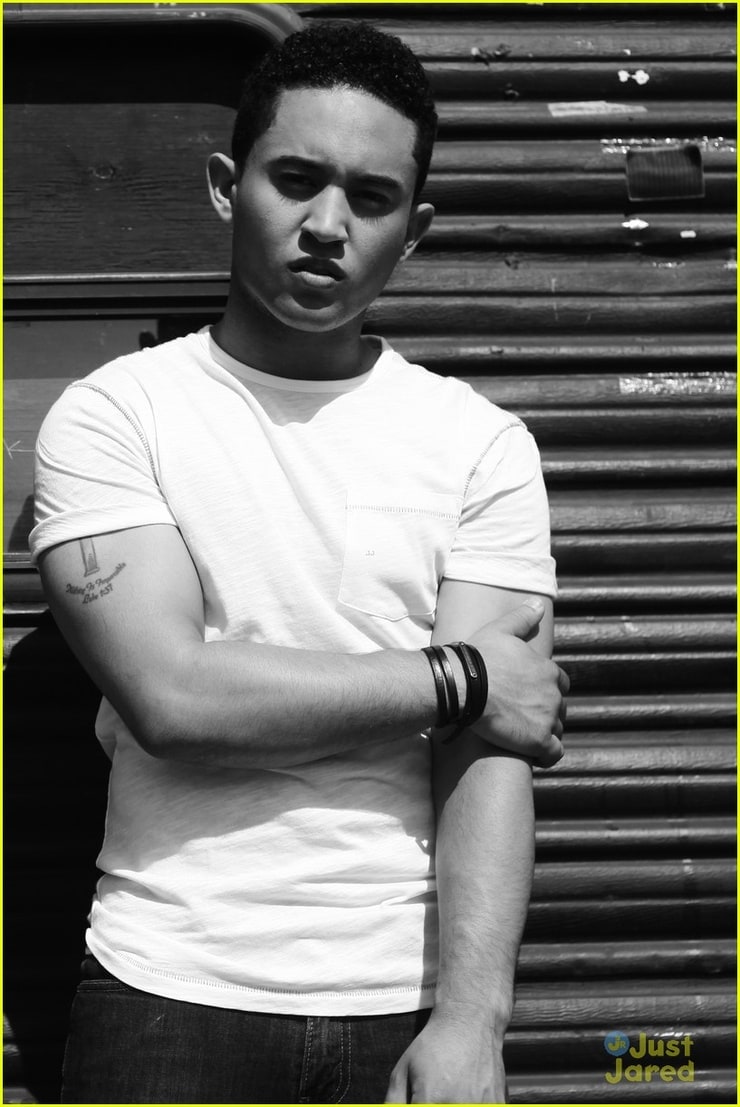 Tahj Mowry