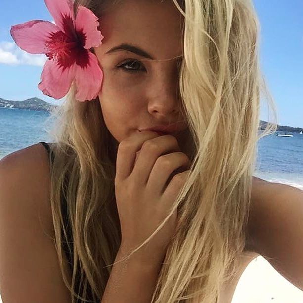 TAHLIA MOFFITT