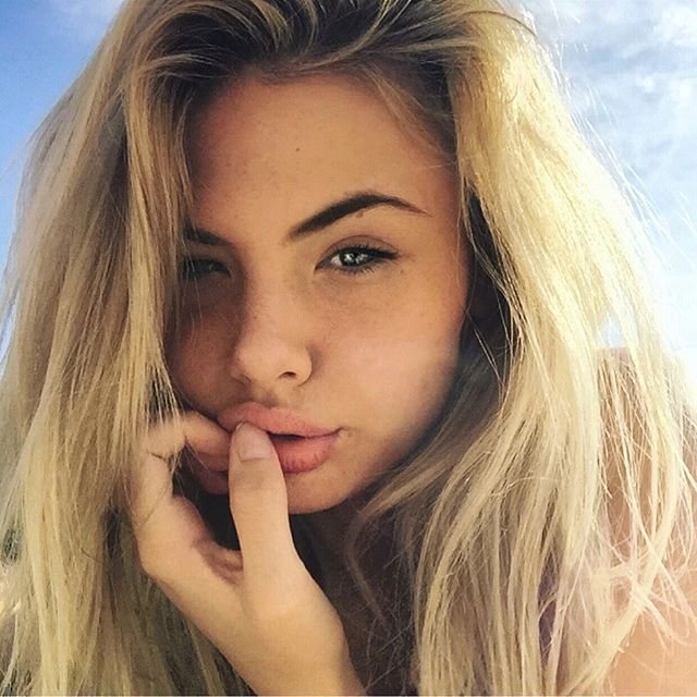 TAHLIA MOFFITT
