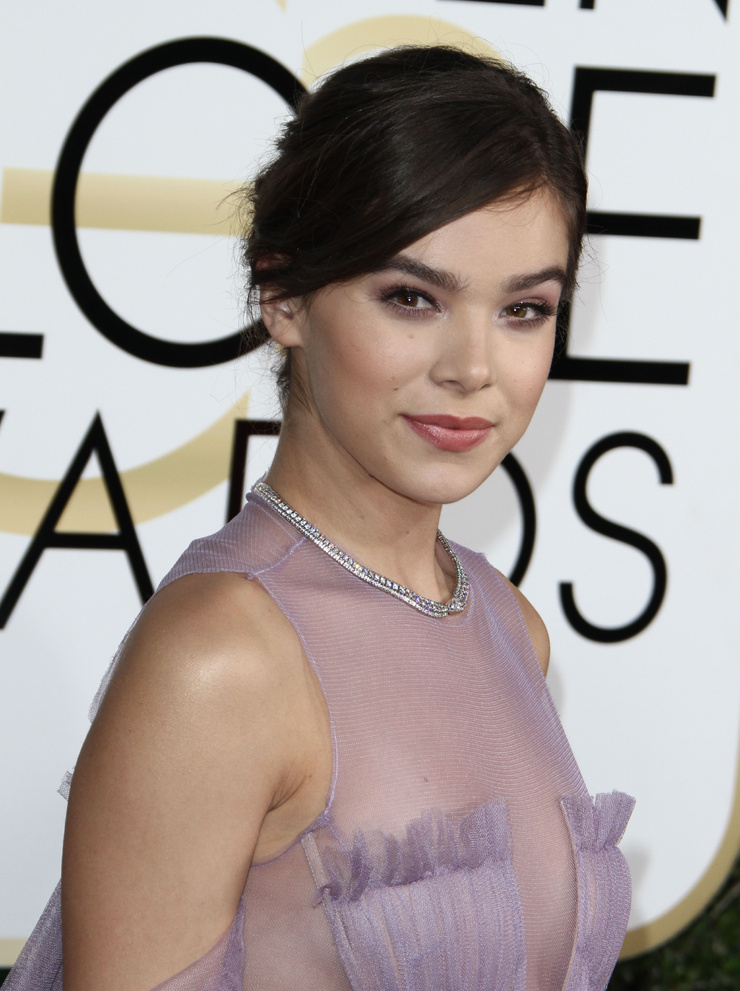 Hailee Steinfeld