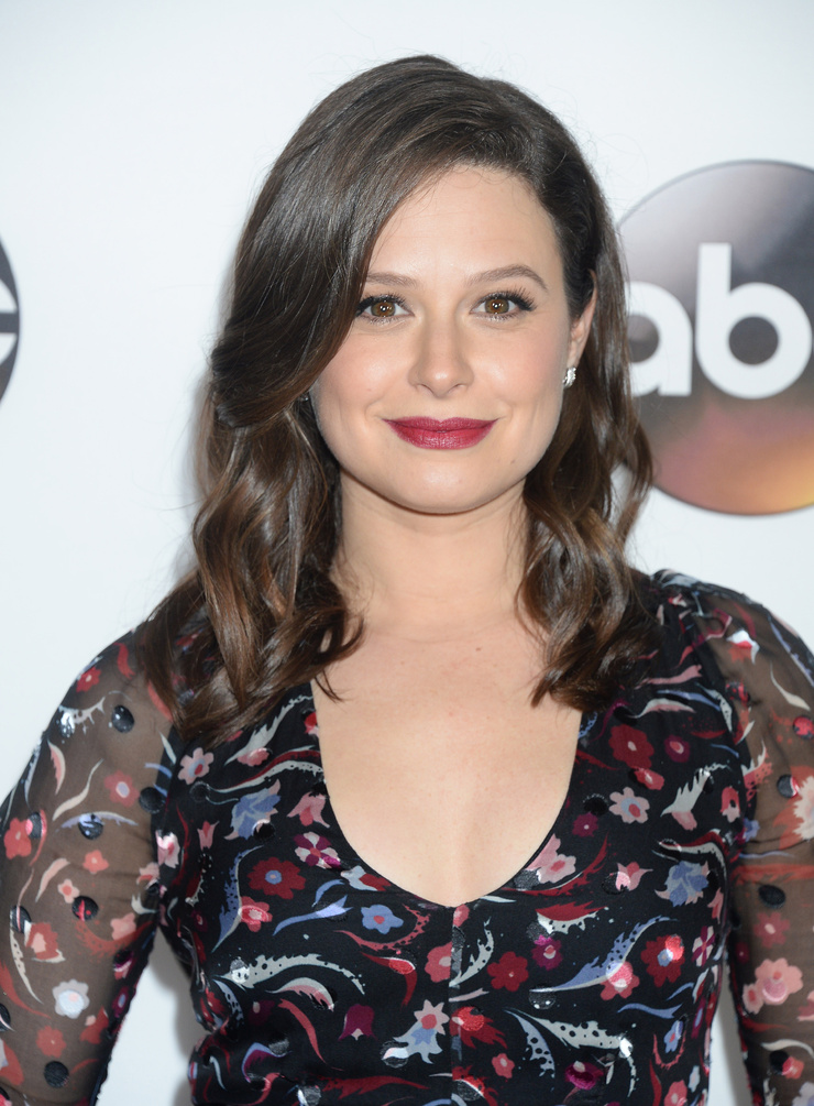 Katie Lowes