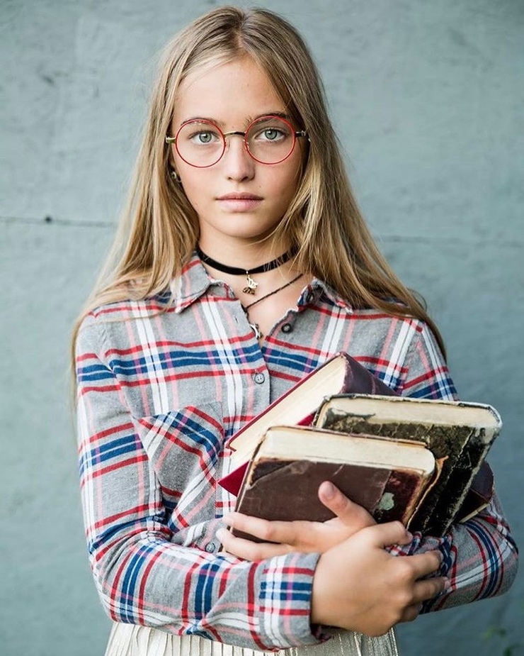 Anastasia Bezrukova Anastasia Bezrukova