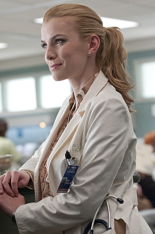 Betty Gilpin Betty Gilpin