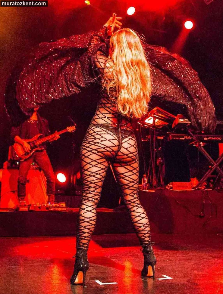 Joanna 'JoJo' Levesque Joanna 'JoJo' Levesque