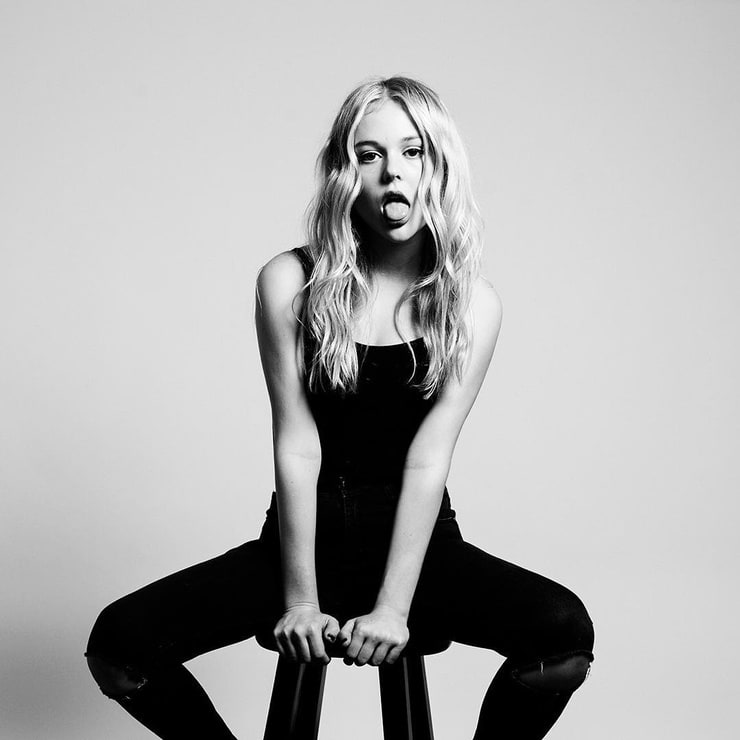 Emily Alyn Lind Emily Alyn Lind