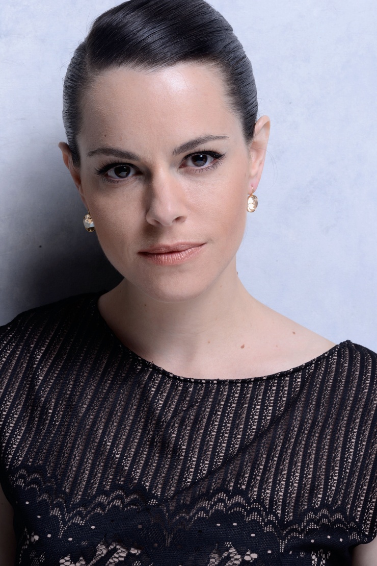 Emily Hampshire Emily Hampshire