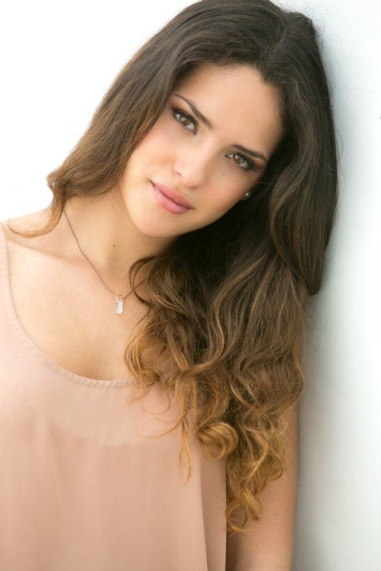 Adria Arjona Adria Arjona