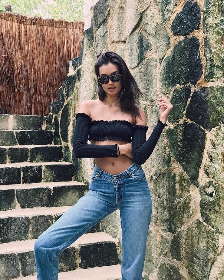 Gizele Oliveira Gizele Oliveira