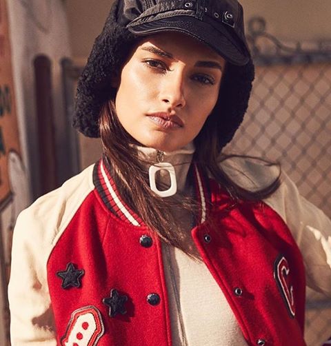 Gizele Oliveira Gizele Oliveira