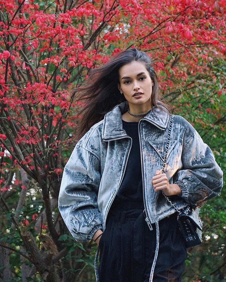 Gizele Oliveira Gizele Oliveira
