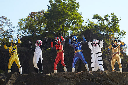 Doubutsu Sentai Zyuohger vs. Ninninger the Movie: Super Sentai's Message from the Future Doubutsu Sentai Zyuohger vs. Ninninger the Movie: Super Sentai's Message from the Future