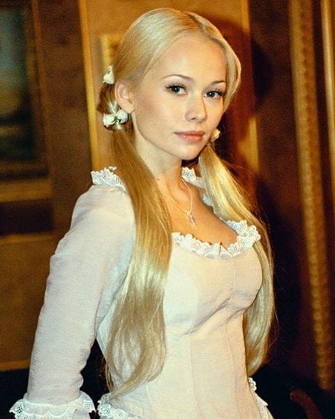 Elena Korikova
