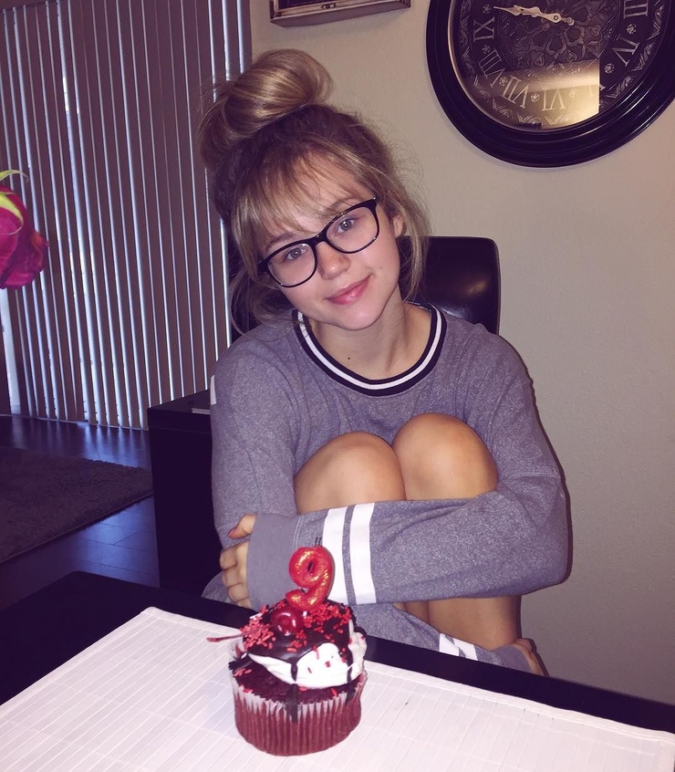 Brec Bassinger Brec Bassinger