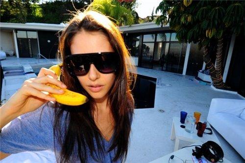 Amanda Crew