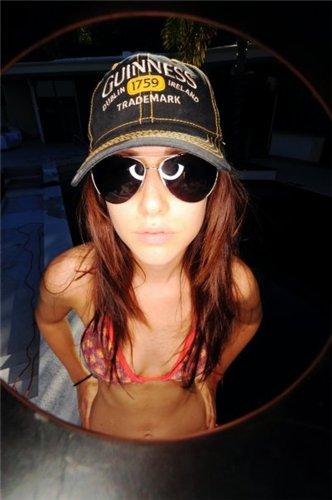 Amanda Crew